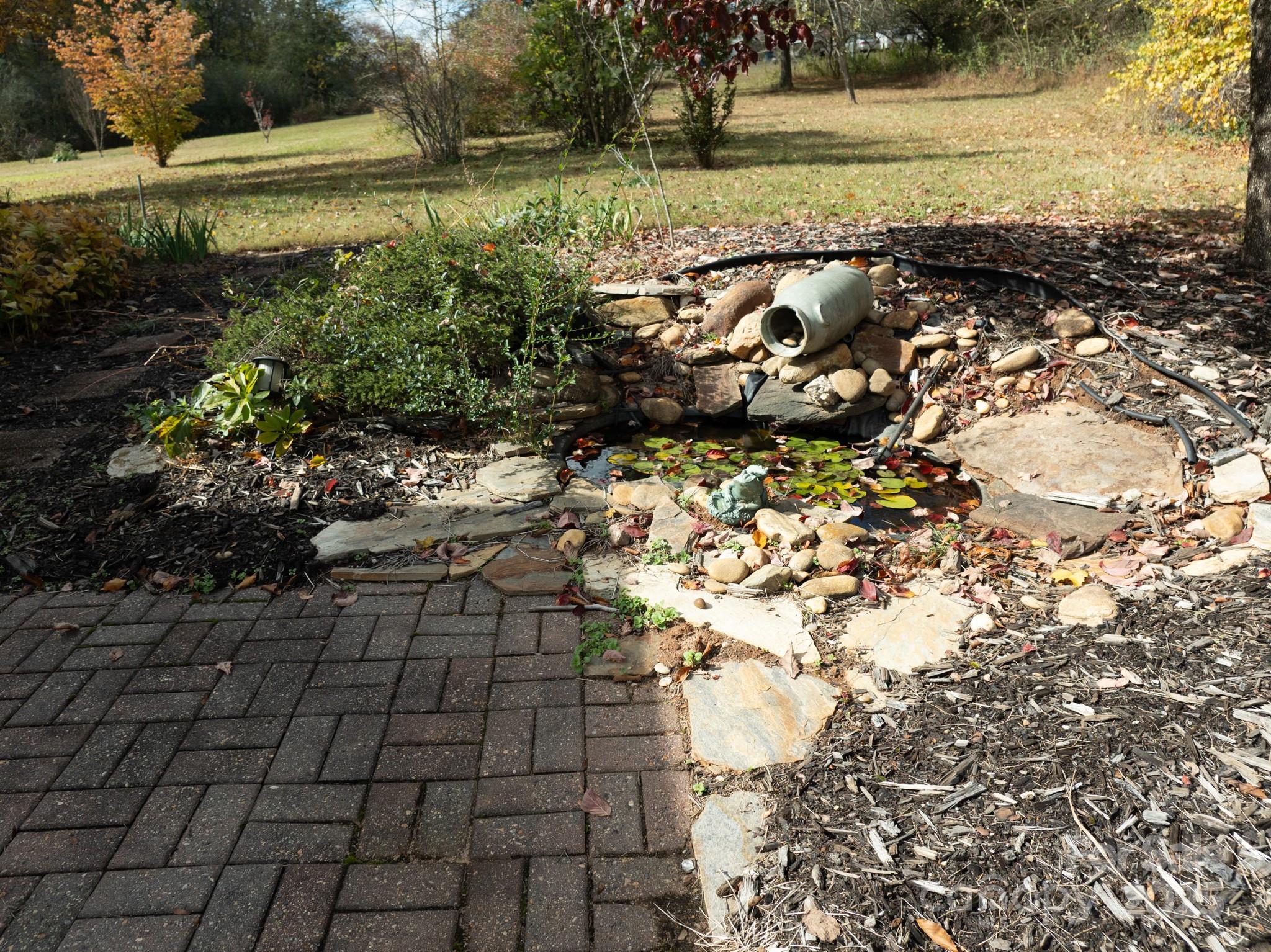 4541 Hartland Road Lenoir NC 28645