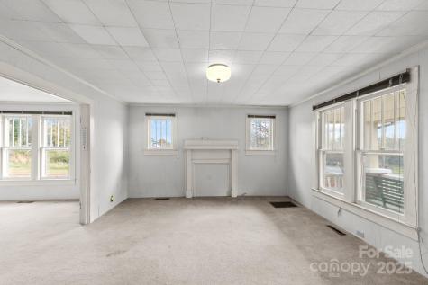 4541 Hartland Road Lenoir NC 28645