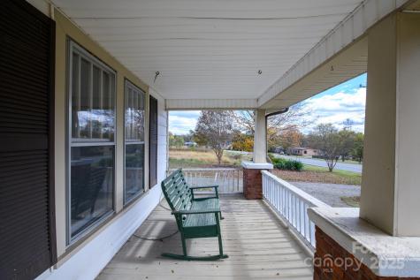 4541 Hartland Road Lenoir NC 28645