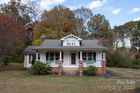 4541 Hartland Road Lenoir NC 28645