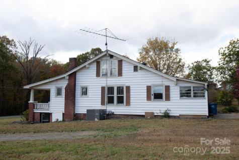 4541 Hartland Road Lenoir NC 28645