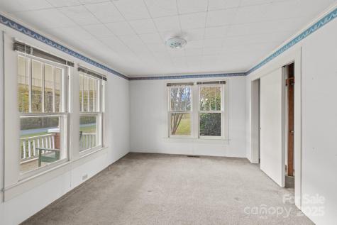 4541 Hartland Road Lenoir NC 28645