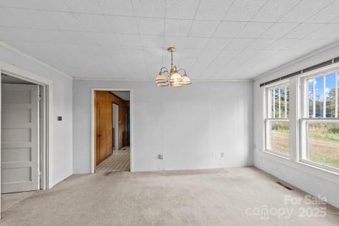 4541 Hartland Road Lenoir NC 28645