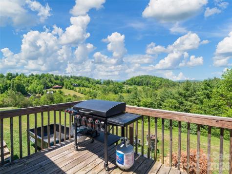 271 Sluder Branch Road Leicester NC 28748