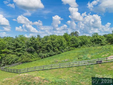 271 Sluder Branch Road Leicester NC 28748