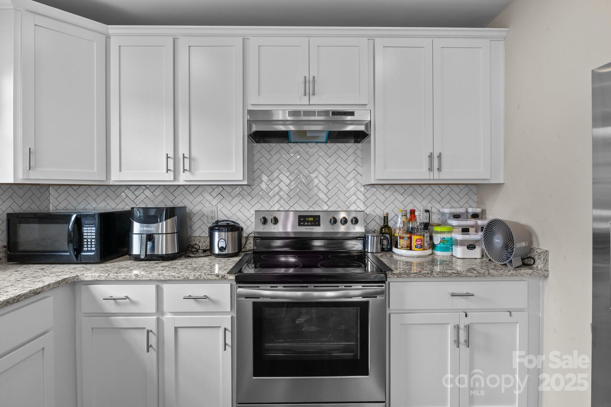 818 W Carolina Avenue Bessemer City NC 28016