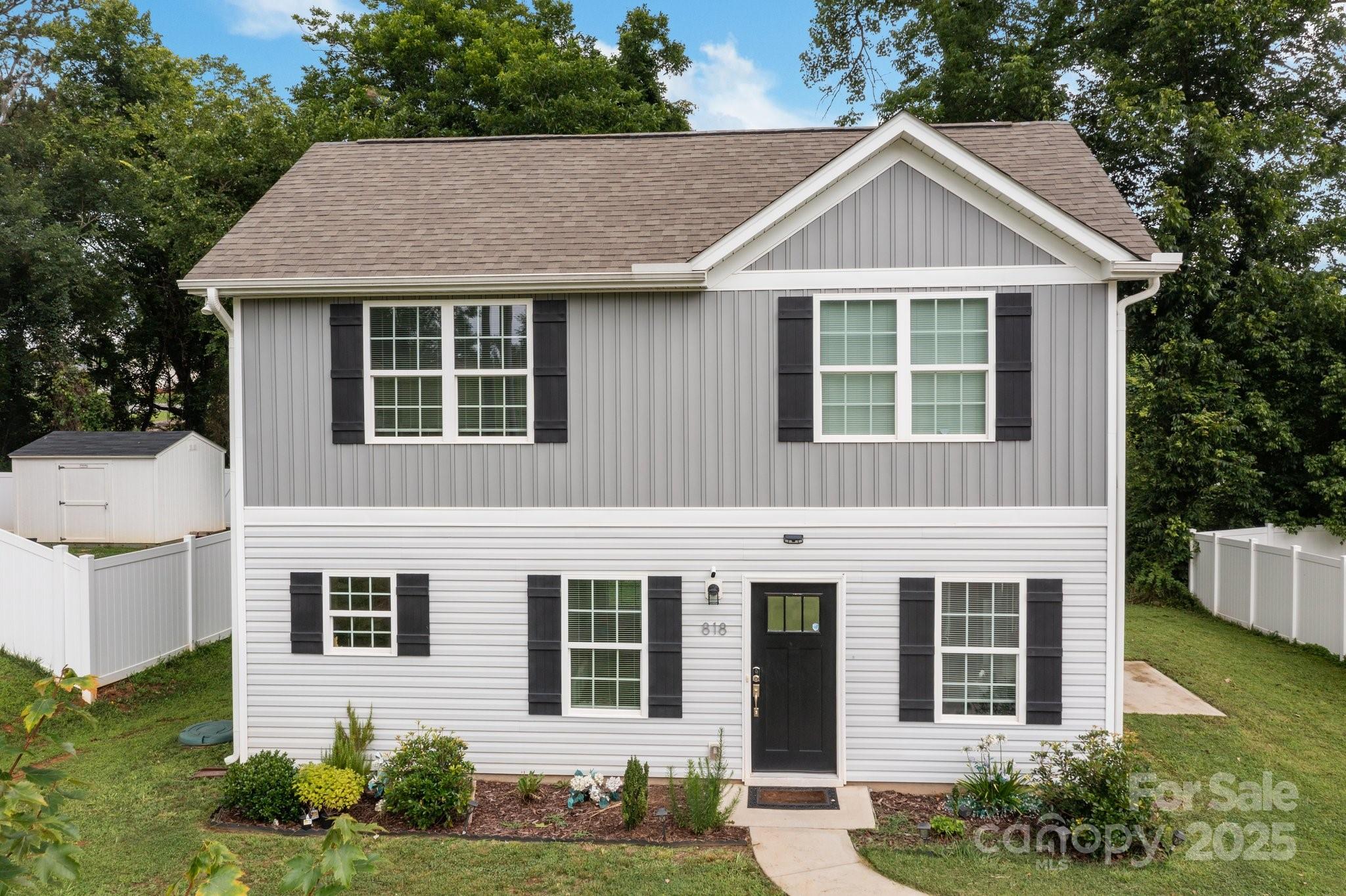 818 W Carolina Avenue Bessemer City NC 28016