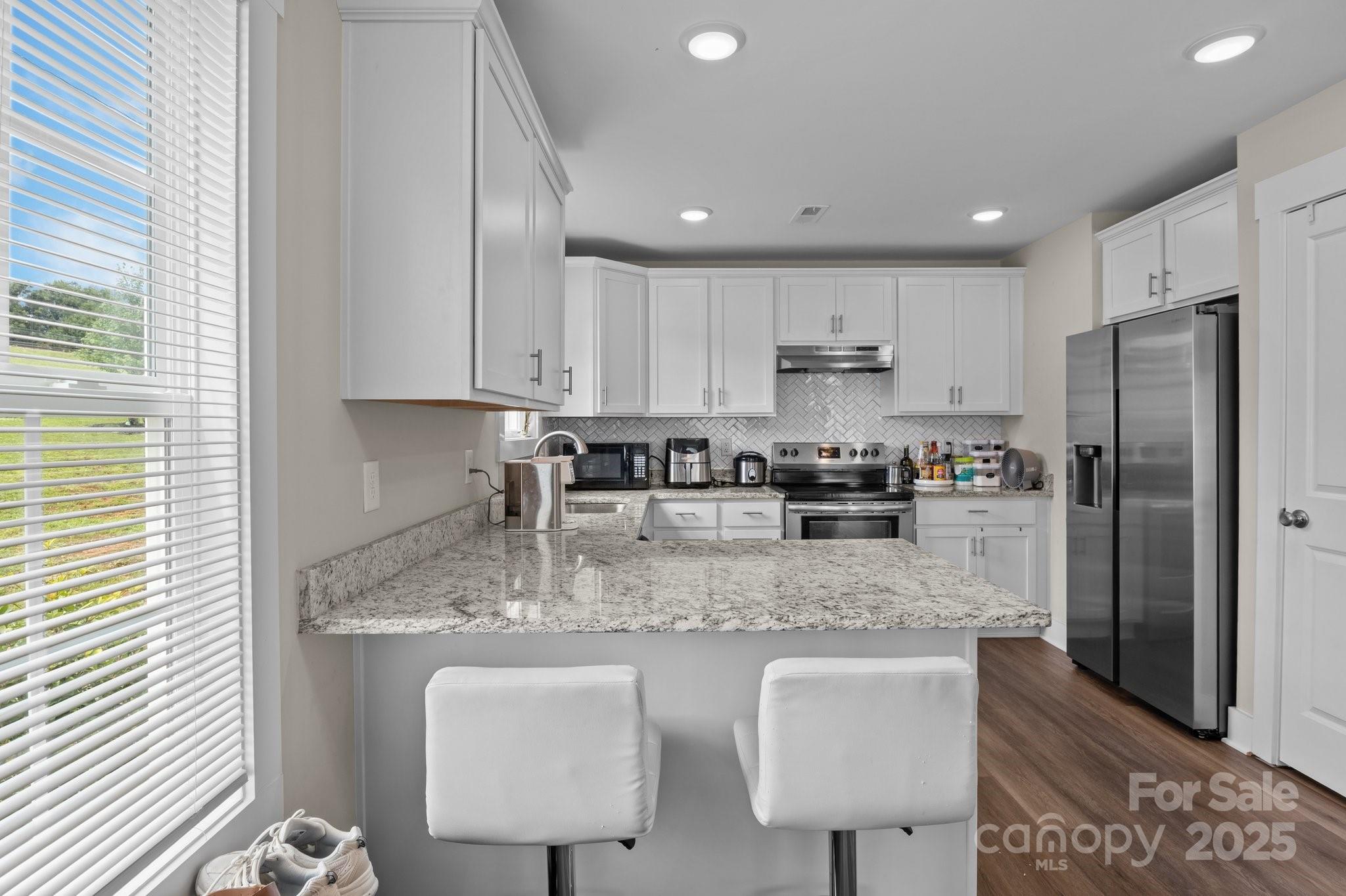 818 W Carolina Avenue Bessemer City NC 28016