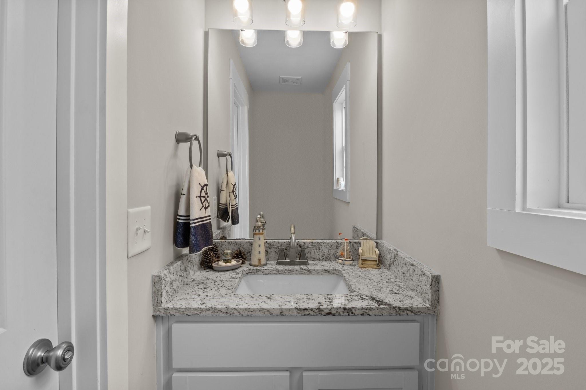 818 W Carolina Avenue Bessemer City NC 28016