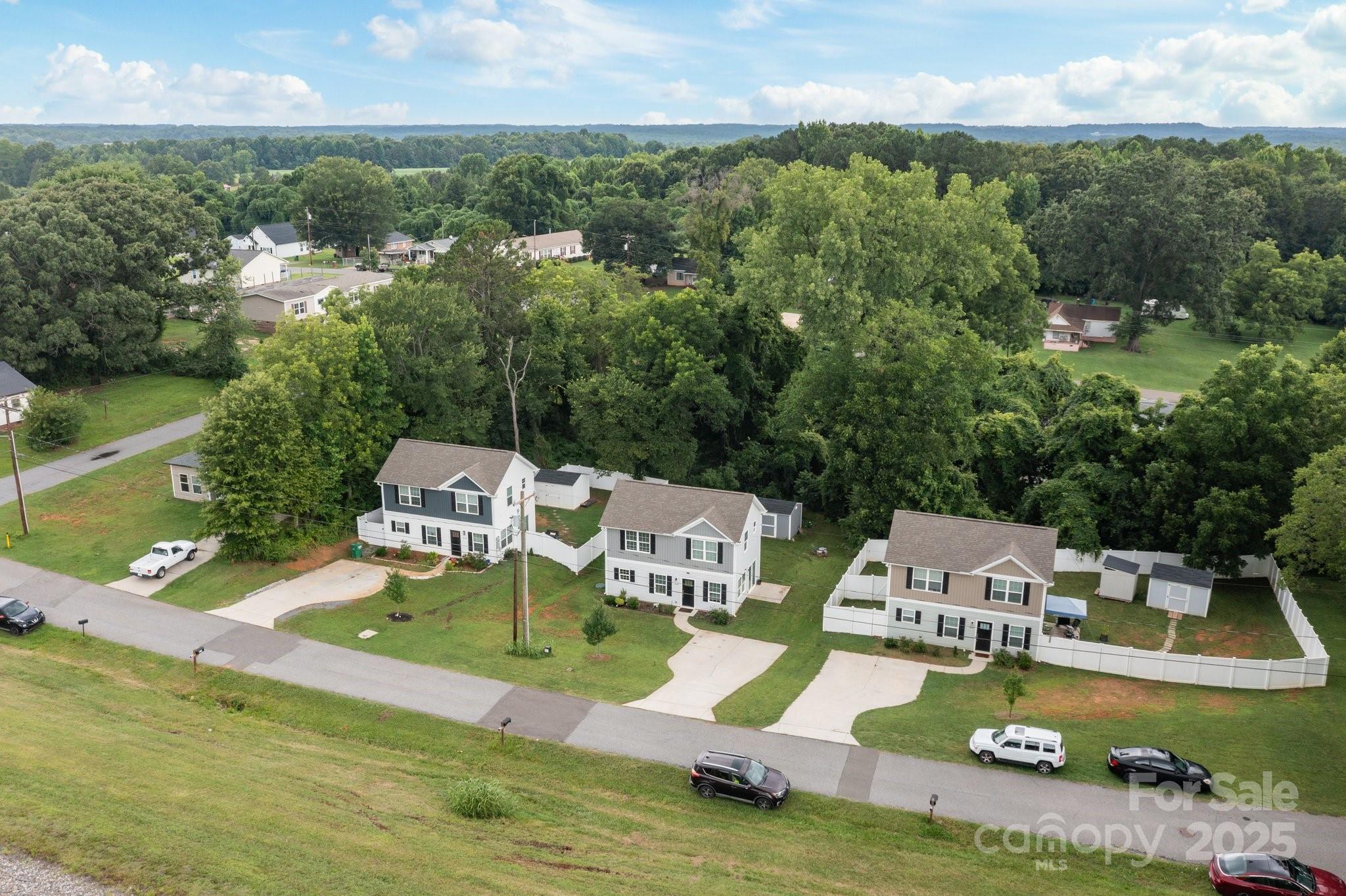 818 W Carolina Avenue Bessemer City NC 28016