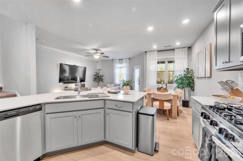 906 Park Bend Trail Tega Cay SC 29708