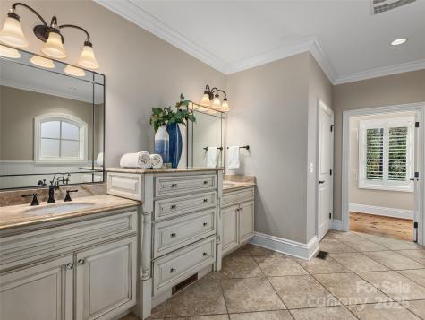 2514 Oakdale Road Old Fort NC 28762