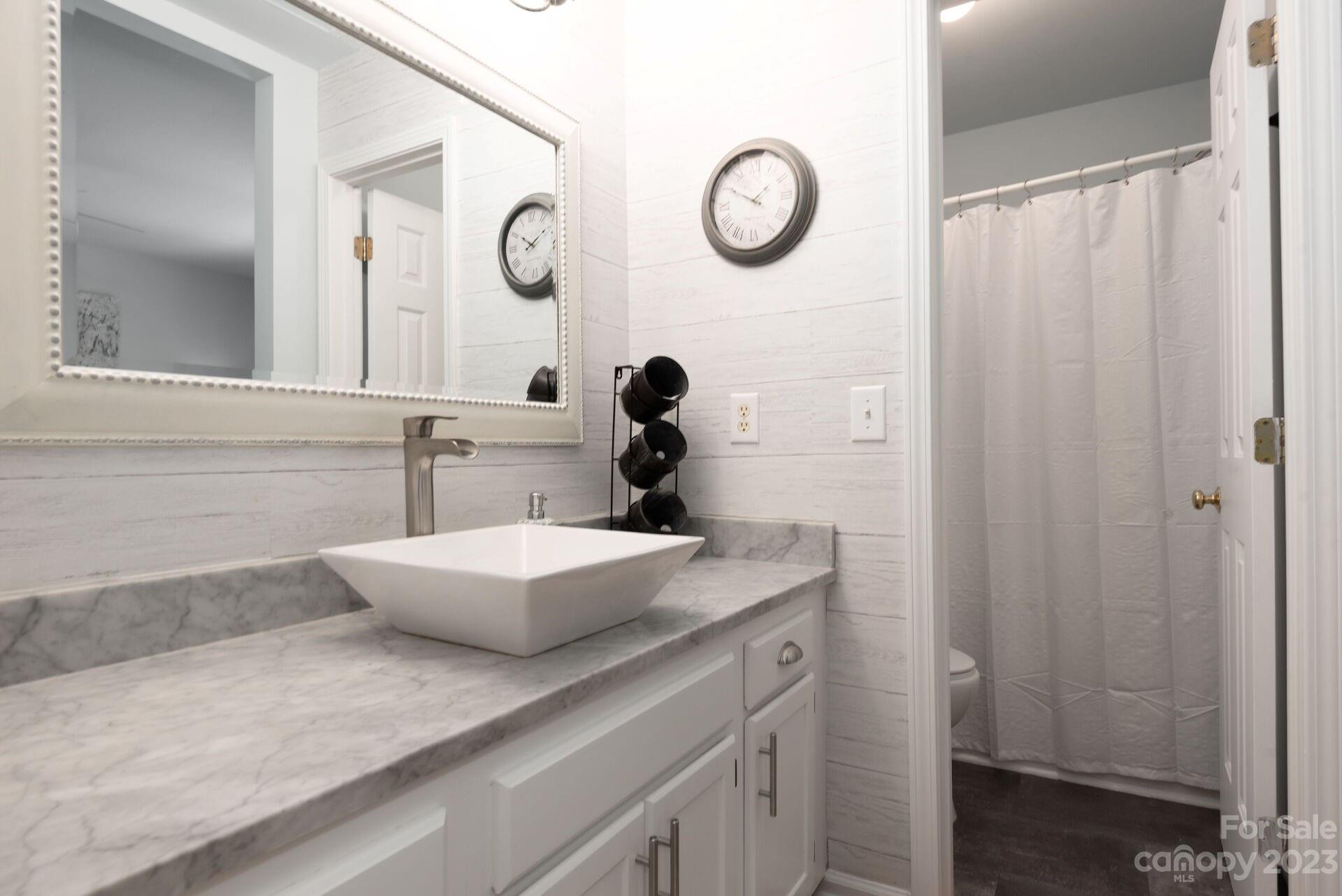 3437 Covington Oaks Drive Charlotte NC 28205