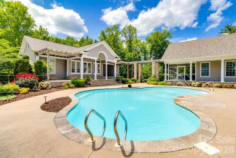 393 Youngs Bend Road Kershaw SC 29067