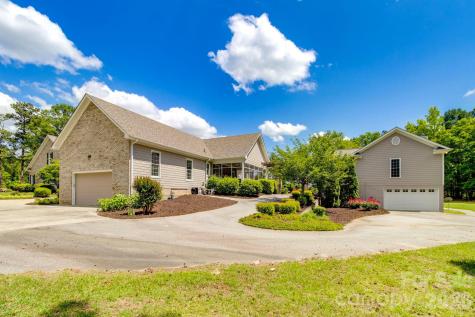 393 Youngs Bend Road Kershaw SC 29067