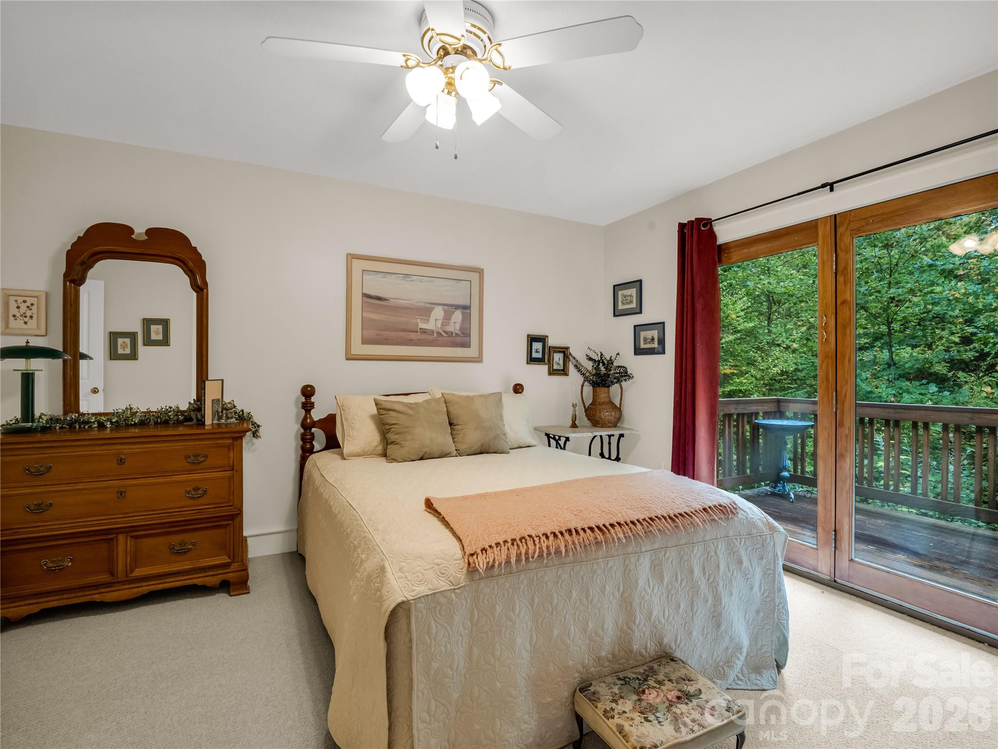 142 Winterview Trail Hendersonville NC 28739
