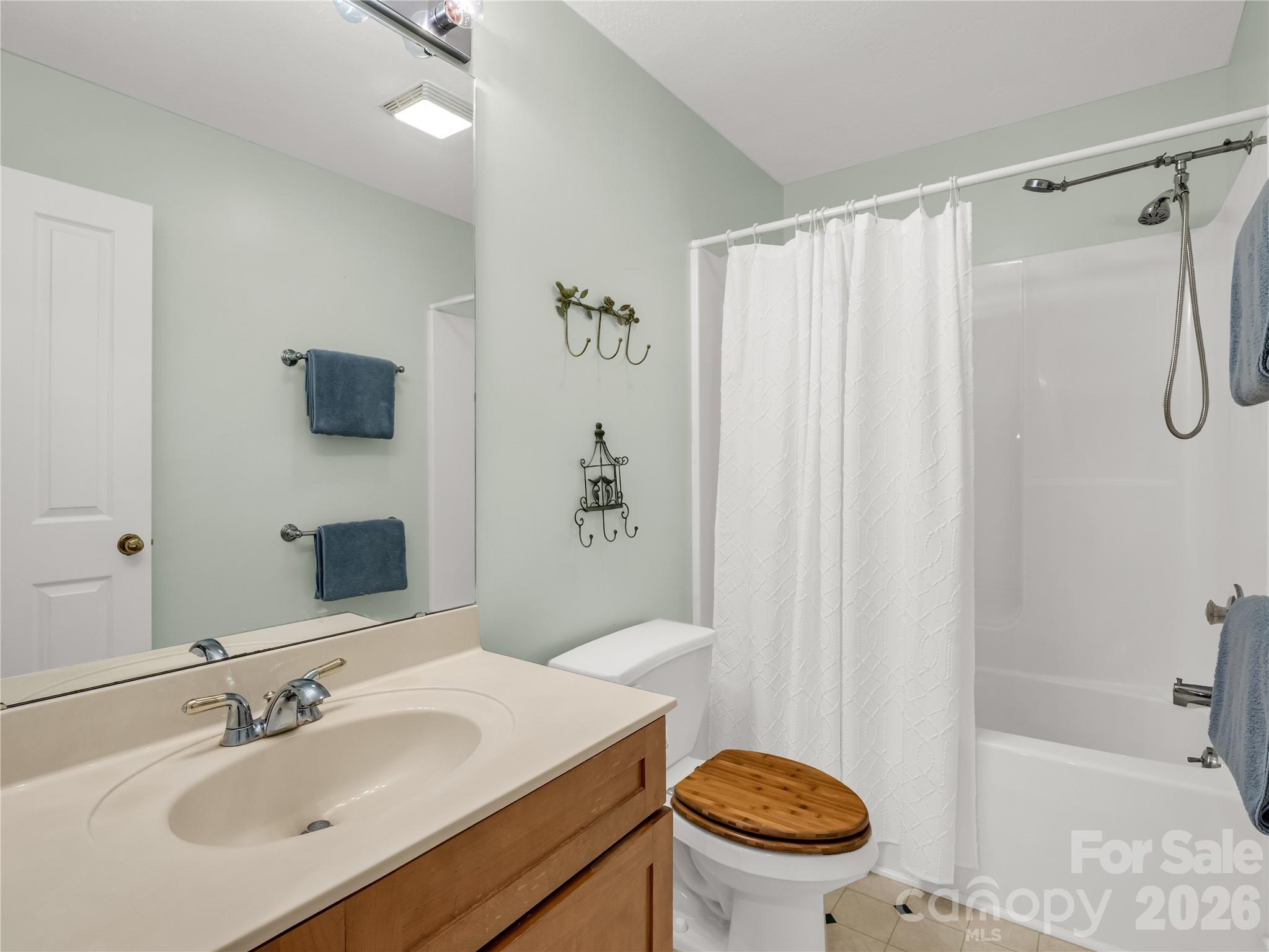 142 Winterview Trail Hendersonville NC 28739