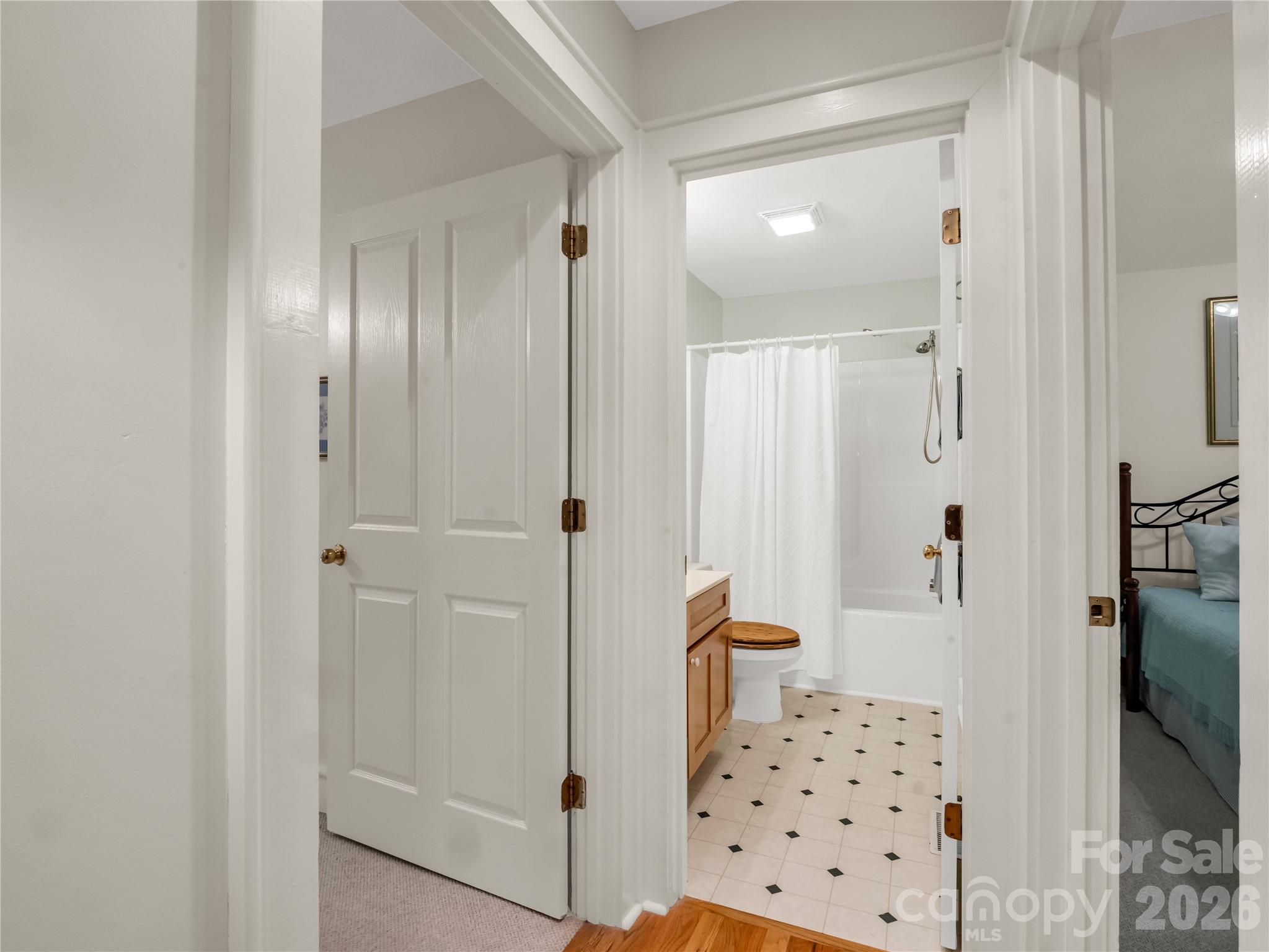 142 Winterview Trail Hendersonville NC 28739