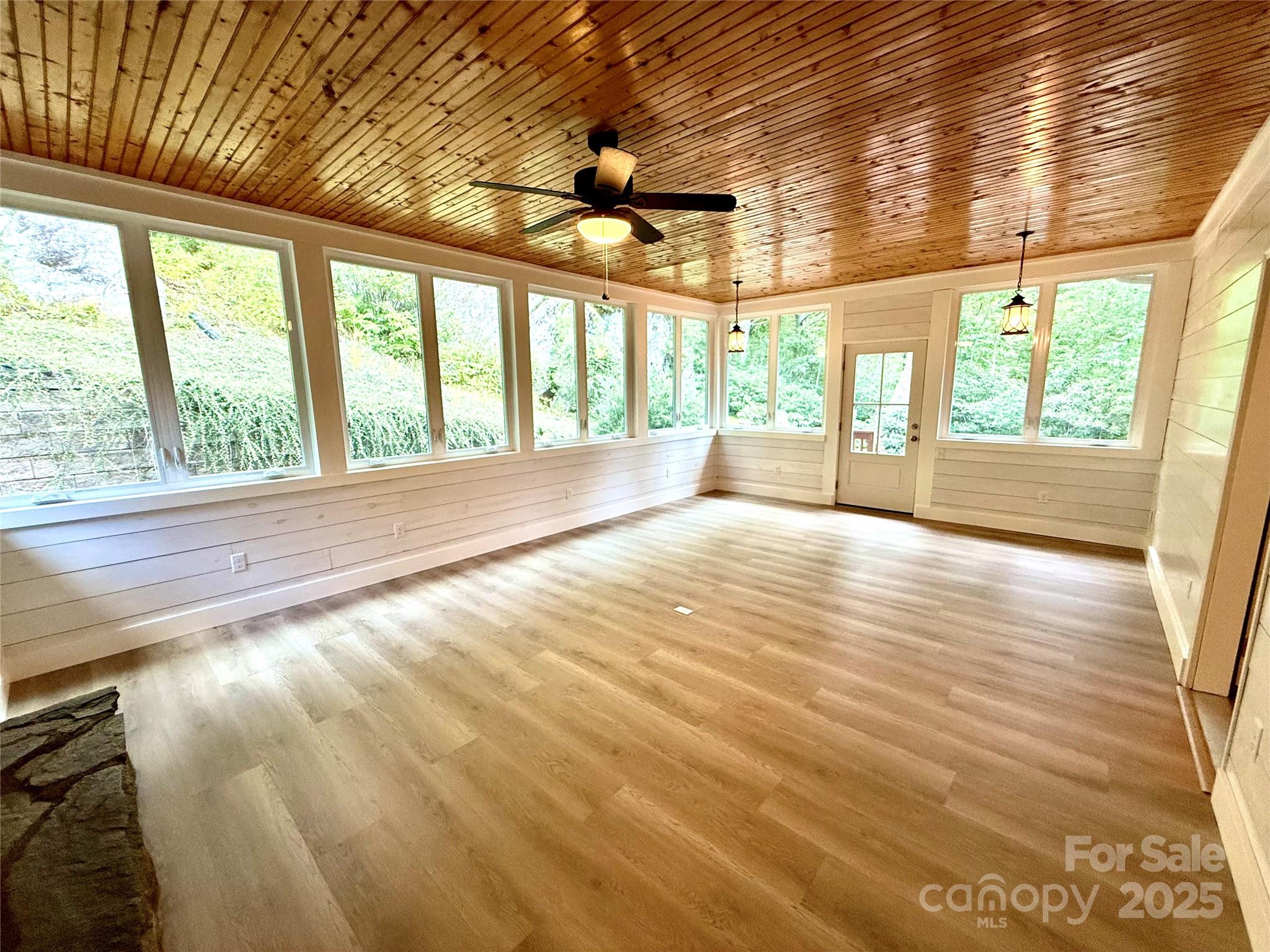 7230 Hideaway Lane Newland NC 28657