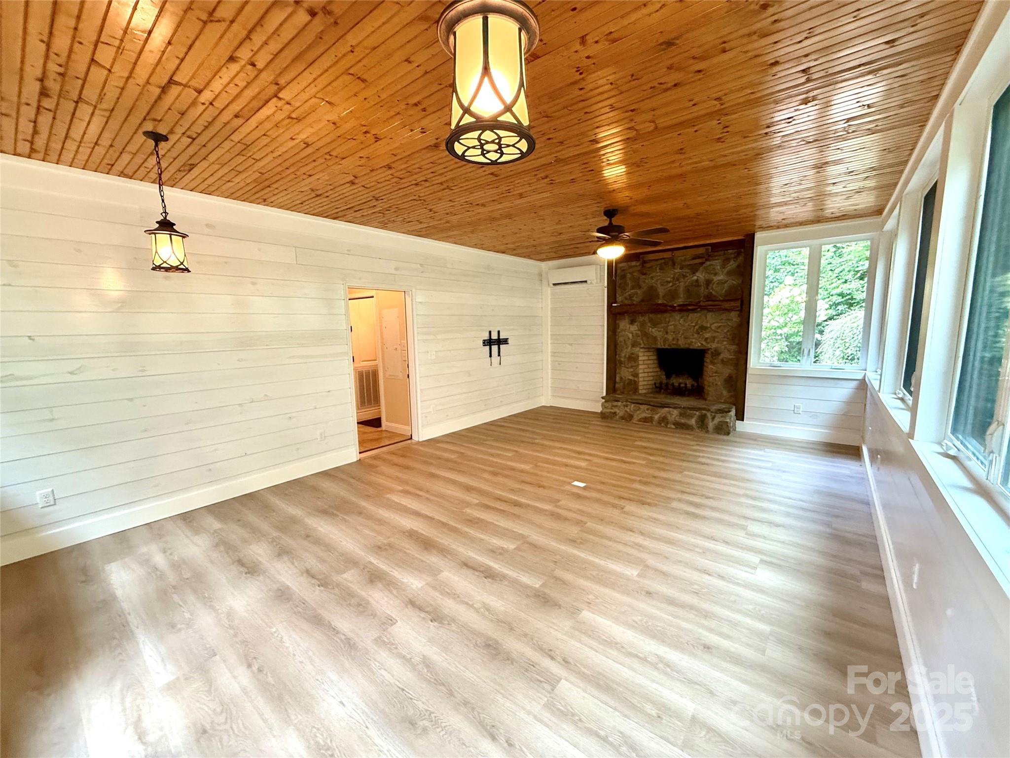 7230 Hideaway Lane Newland NC 28657