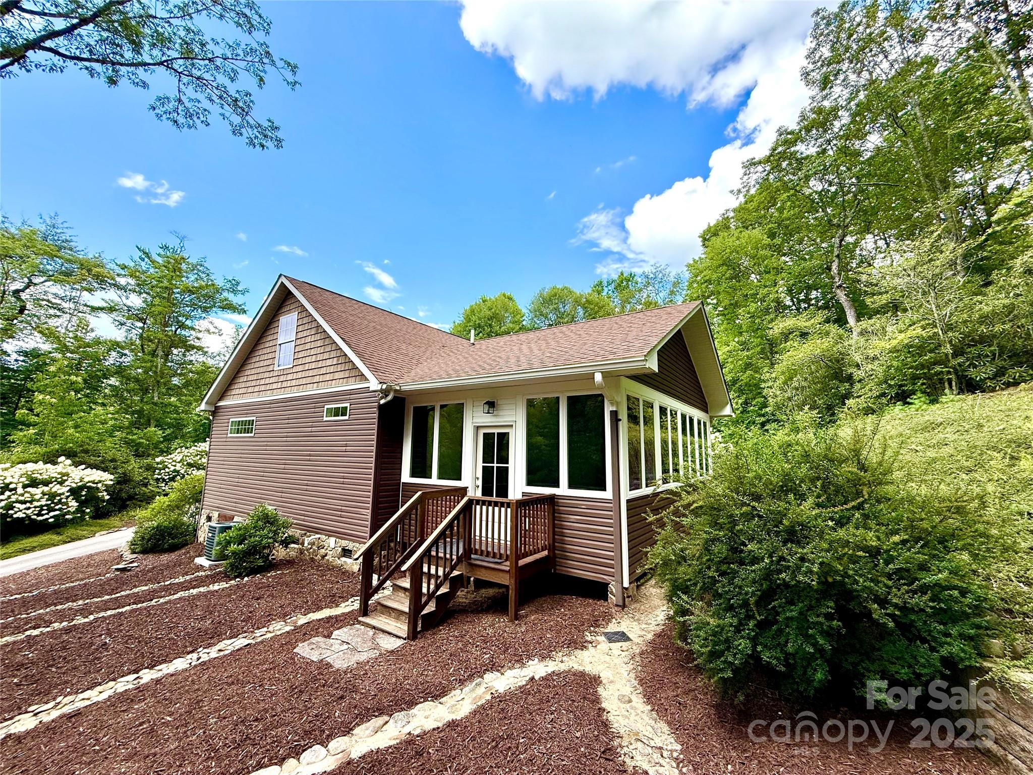 7230 Hideaway Lane Newland NC 28657