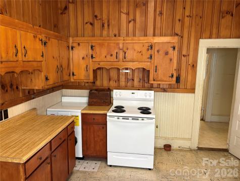 114 Hampton Street Chester SC 29706