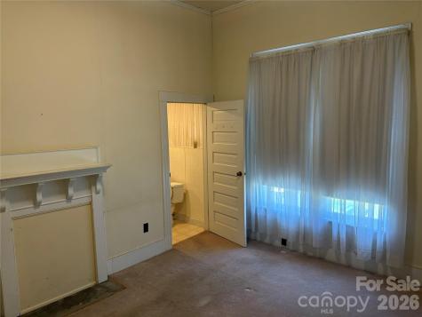 114 Hampton Street Chester SC 29706