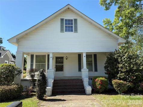 114 Hampton Street Chester SC 29706
