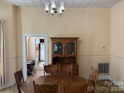 114 Hampton Street Chester SC 29706