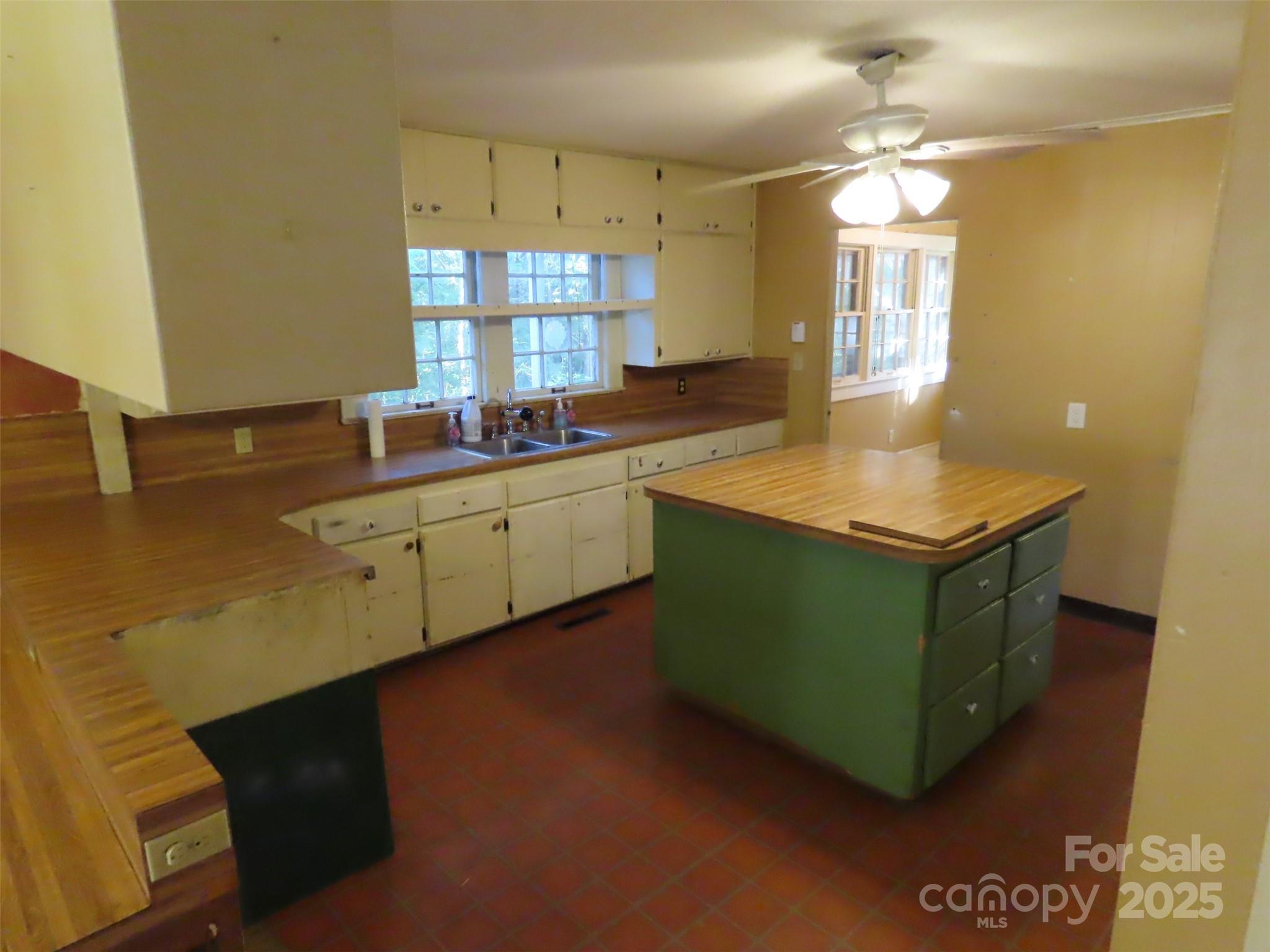 916 Macarthur Road Albemarle NC 28001