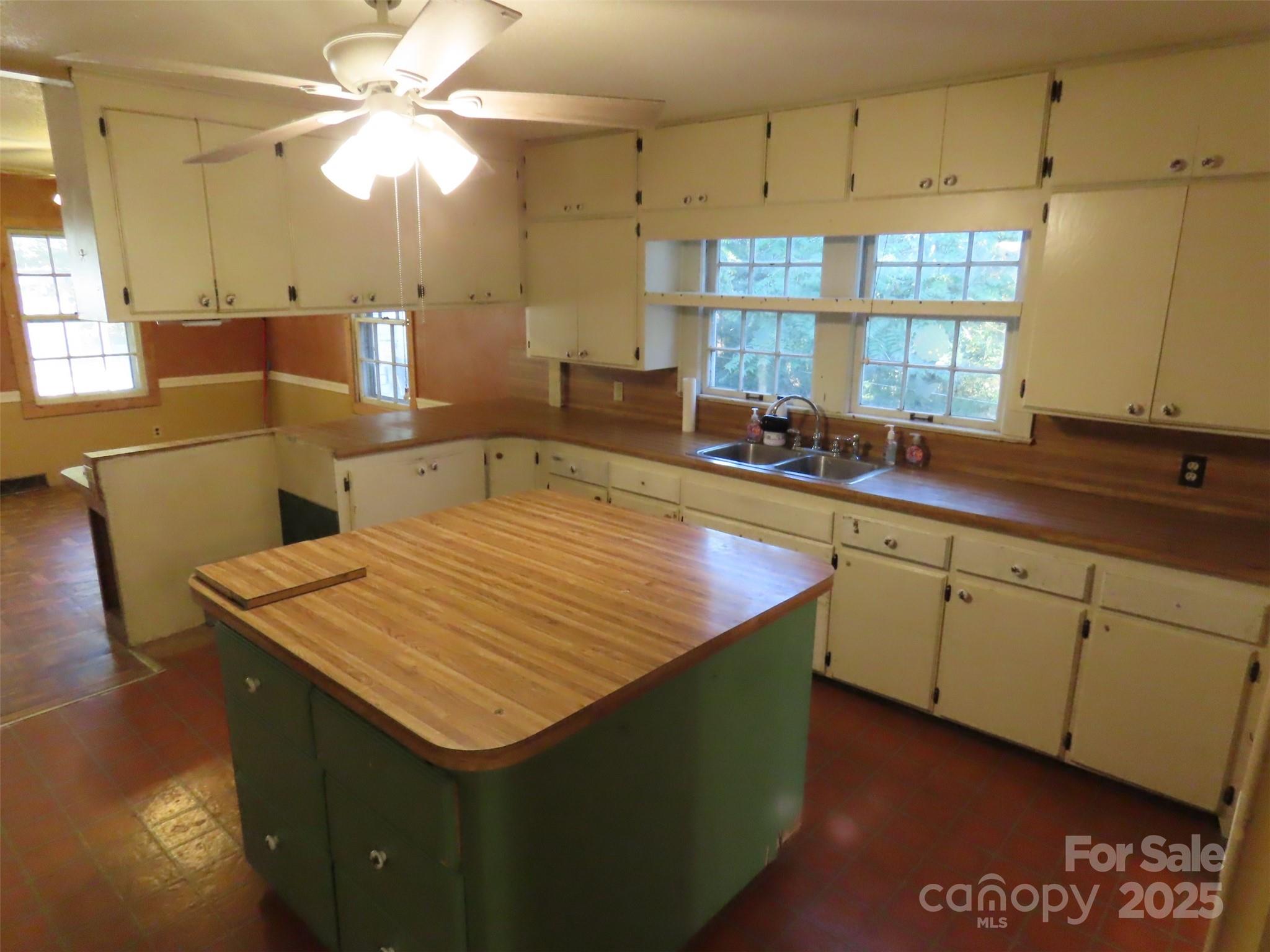 916 Macarthur Road Albemarle NC 28001