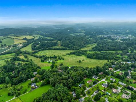 26 Cook Lane Mills River NC 28759