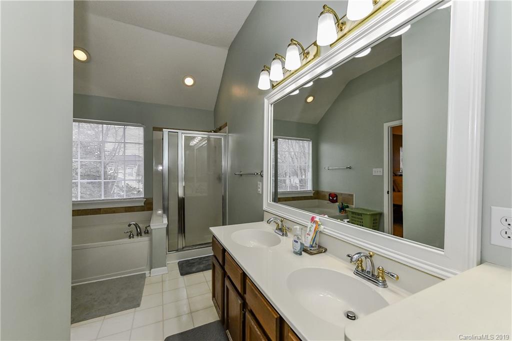 11911 Harris Pointe Drive Charlotte NC 28269