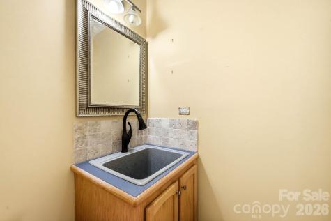 394 Hummingbird Lane Elk Park NC 28622
