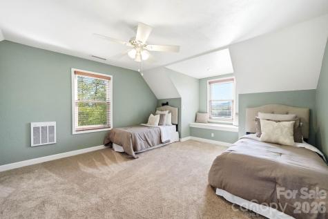 394 Hummingbird Lane Elk Park NC 28622