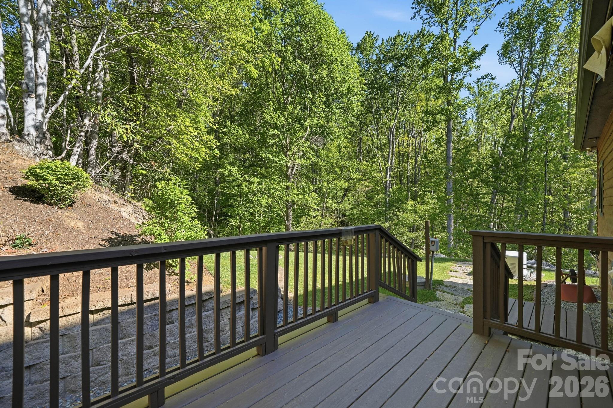 394 Hummingbird Lane Elk Park NC 28622