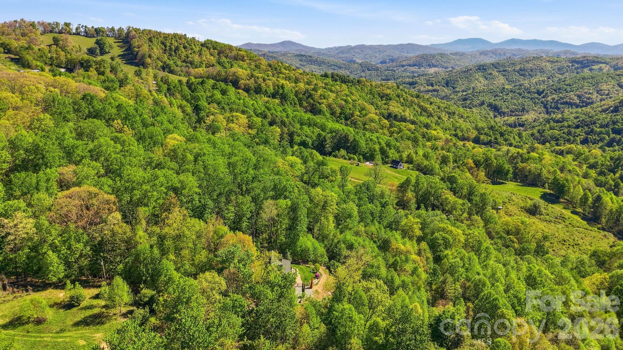 394 Hummingbird Lane Elk Park NC 28622