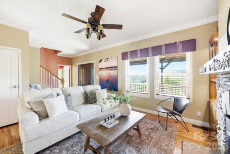 394 Hummingbird Lane Elk Park NC 28622