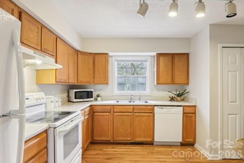 17 Castle Street Asheville NC 28803