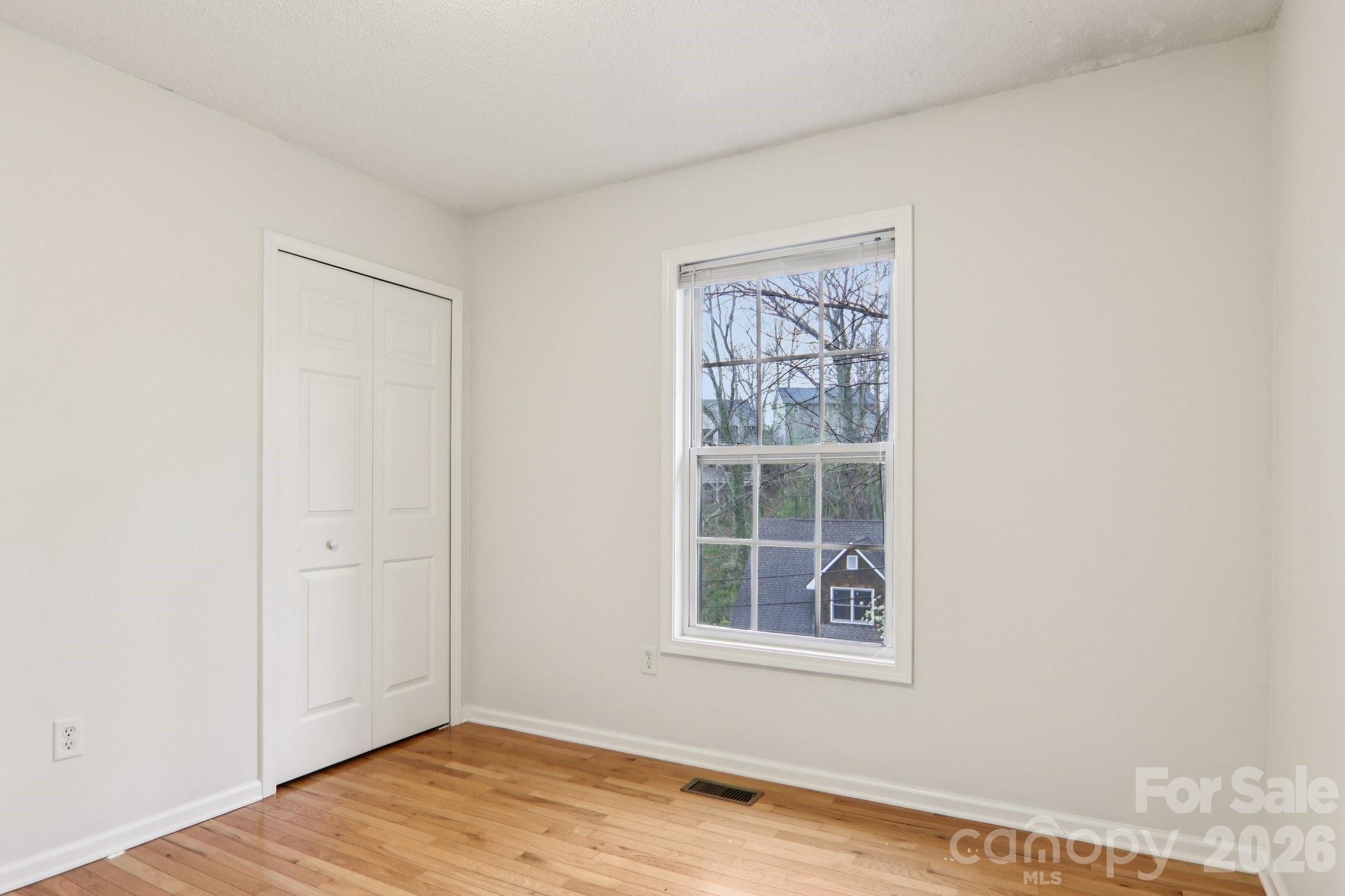 17 Castle Street Asheville NC 28803
