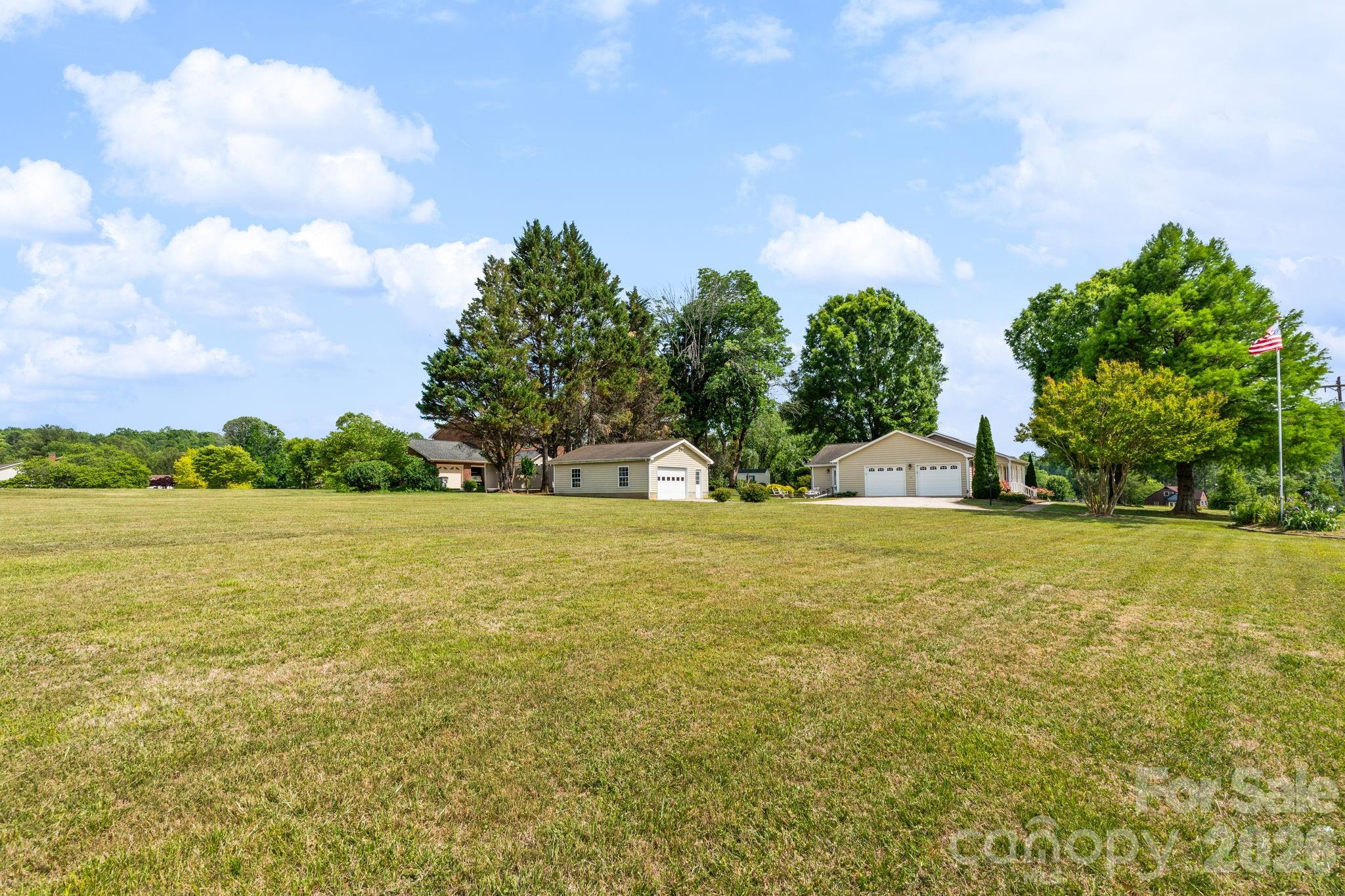 1137 Hibriten Drive SE Lenoir NC 28645