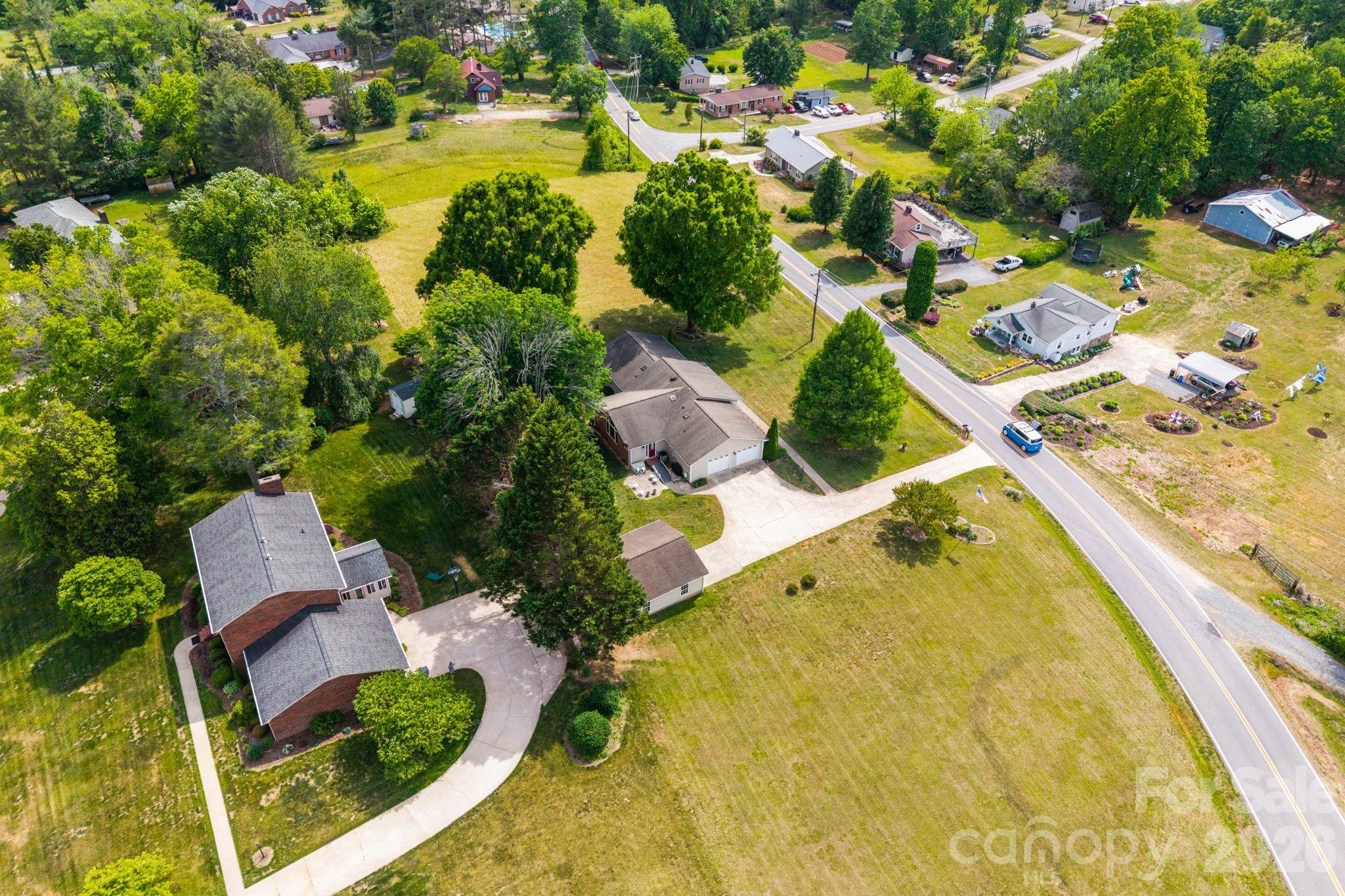 1137 Hibriten Drive SE Lenoir NC 28645