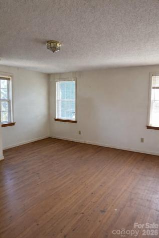 16 Mallory Lane Arden NC 28704