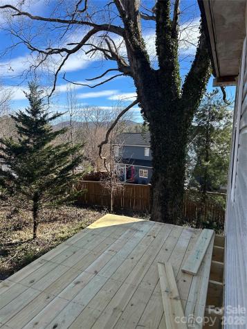 16 Mallory Lane Arden NC 28704