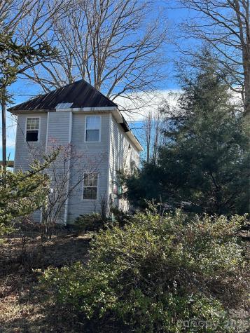 16 Mallory Lane Arden NC 28704