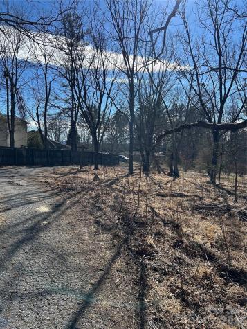 16 Mallory Lane Arden NC 28704