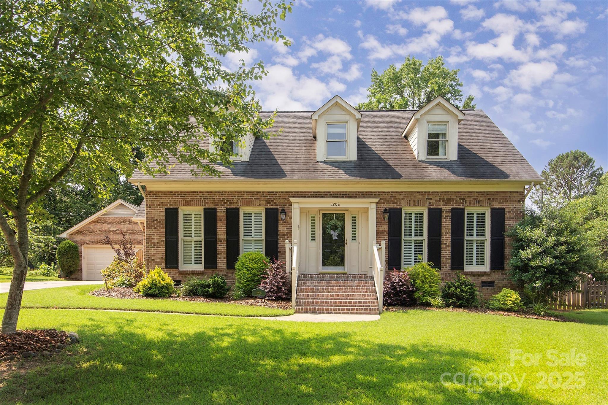 1208 Chausley Court Charlotte NC 28211