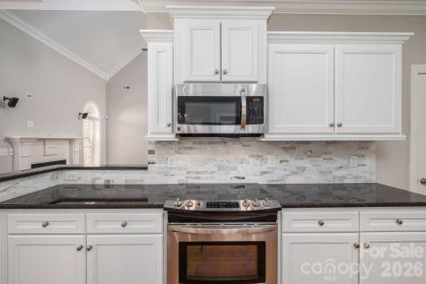 4012 Saint Andrews Court Cramerton NC 28032