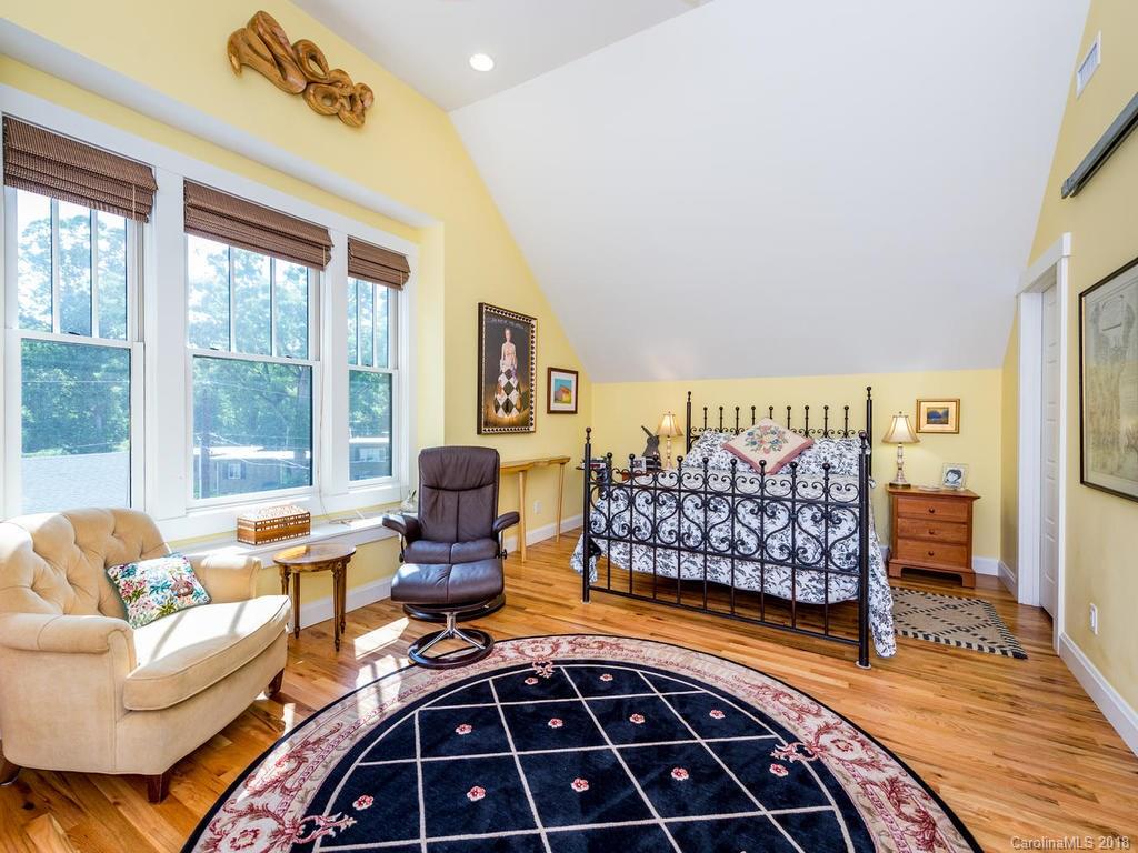9 Montview Drive Asheville NC 28801