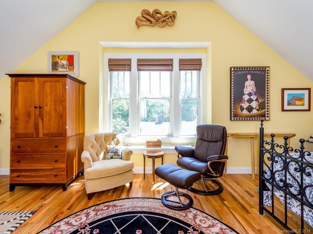 9 Montview Drive Asheville NC 28801